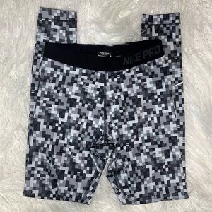 🔸 Nike - Leggings